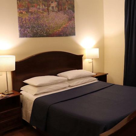 The Center Of Rome B&B Exterior photo